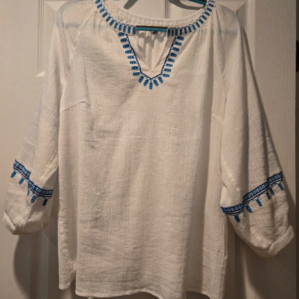 Talbots Ladies White/Turquoise Embroidered Cotton Tunic Size XL
